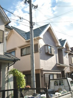 明るく耐久性も増した屋根の塗装　岸和田市