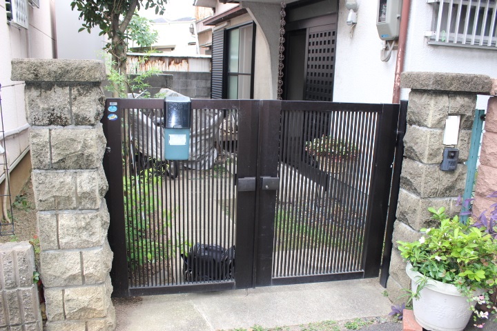 【Diy】物置改造 屋根・外壁・土間コンクリート新設／Warehouse remodeling Roof, outer wall, soil  concrete new construction