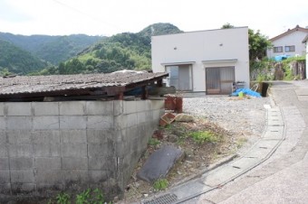 倉庫解体し、仮住まい