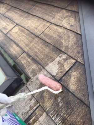 屋根のシーラー塗装