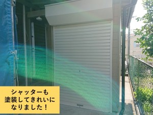 和泉市のシャッターも塗装してきれいになりました