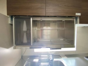 岸和田市K様邸の昇降式食器乾燥機