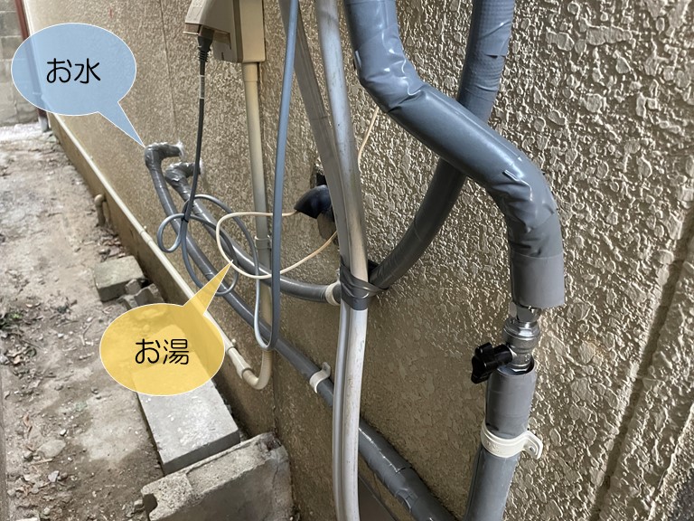 和泉市のお風呂の湯水の配管を繋げました！