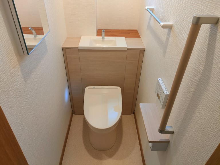 貝塚市の1階のトイレ設置完了