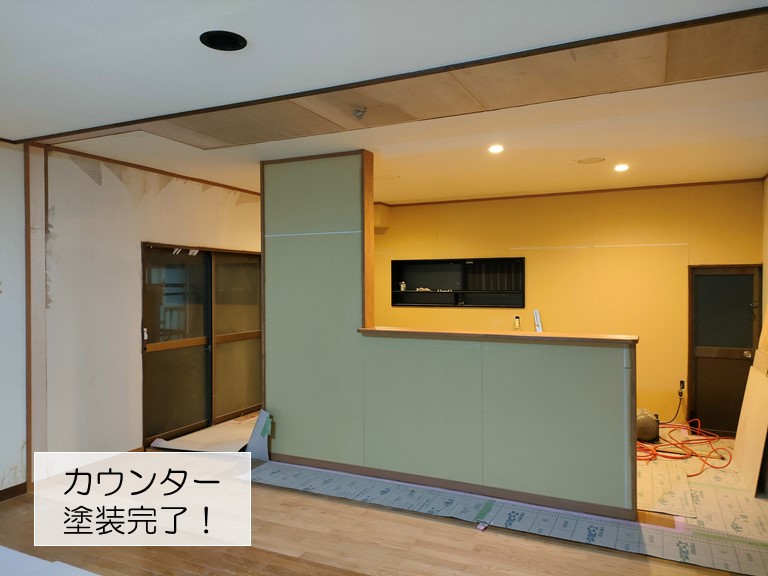 岸和田市のキッチンカウンターの塗装完了