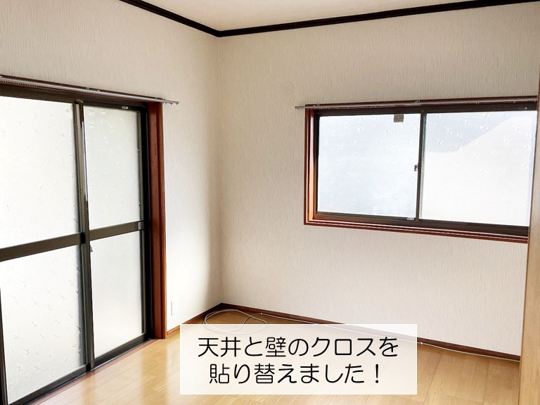 熊取町の洋室のクロス貼り替え完了